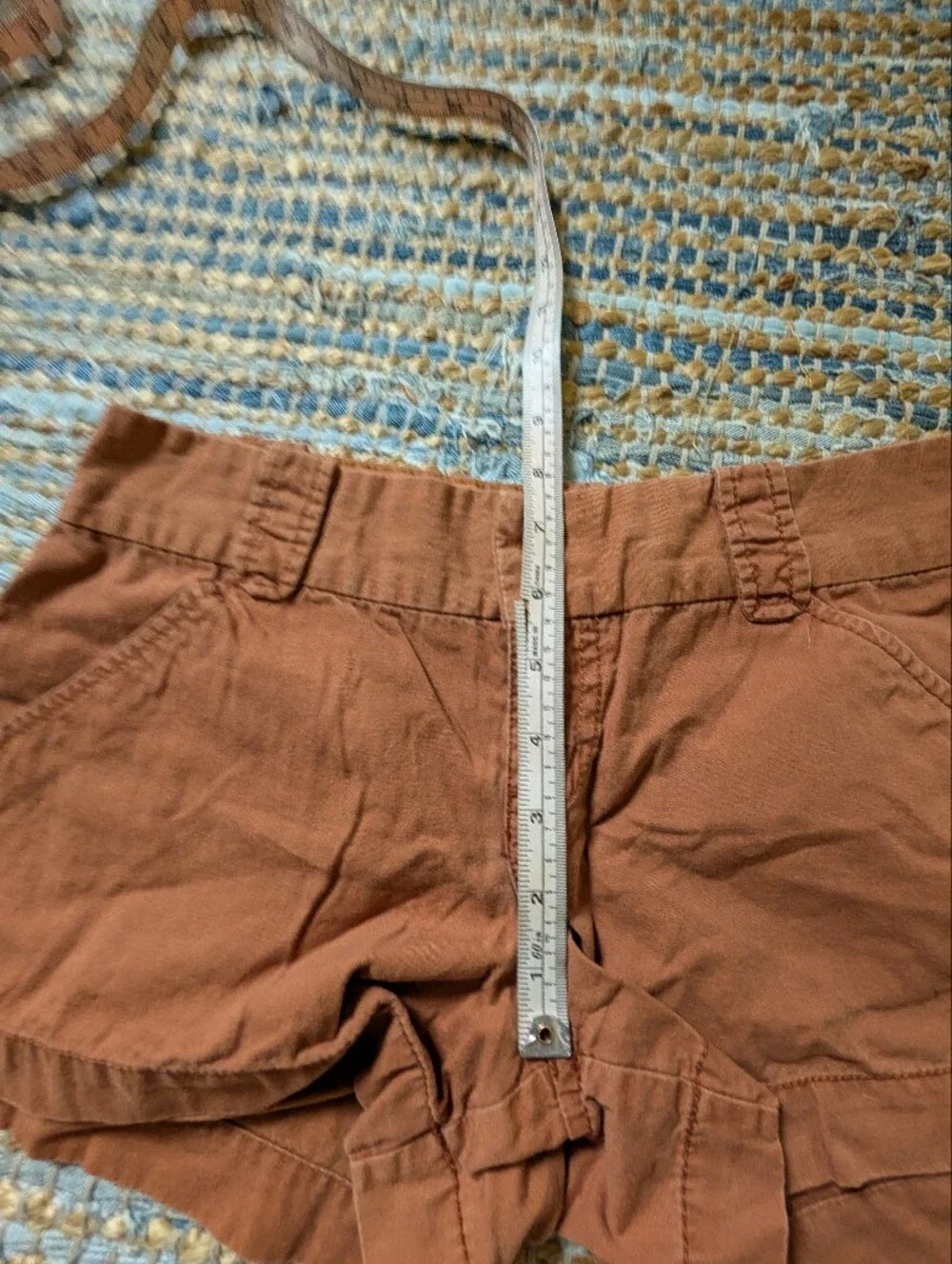 Old Navy Camel Chino Hot Pants Short Shorts 2 Preppy 2010s Fashion